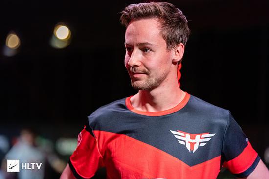 iQOO 15王者荣耀十周年典藏版限量发售